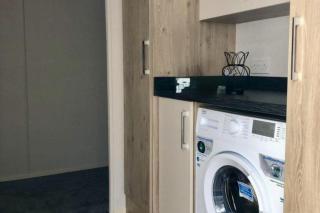 Hoburne Devon Bay Woodland Glade 5 - 4