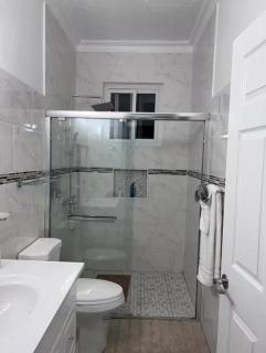 Bright&Modern Rooftop Pool Paradise - 3