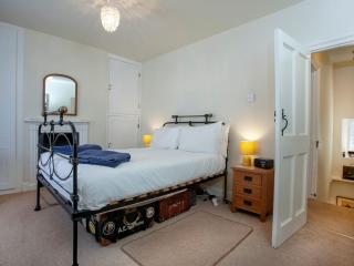 Tillerman Cottage Appledore Devon - 4