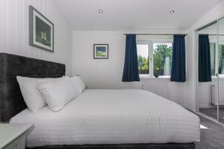 Silverwood Family Lodge - 1