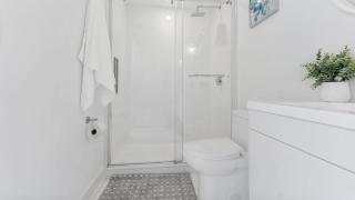 Entire Luxury Suite 4Mins To Falls, Free Parking - 7