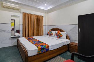 HOTEL STEP IN - Near Railway Station - 4