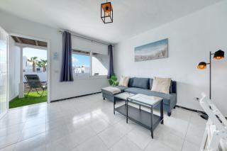 Suite Helios - 500M to the Beach By Lanzarote Vacation Homes - 7