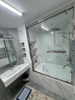 Vista Dushanbe urban Comfort 3 Bedrooms and Lounge Space - 8