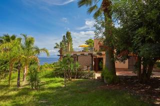 Villa Rubea - 100 meters from the sea - 0