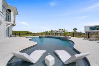 Huge Luxury Vacation Home in Miramar Beach - Private Pool and Gulf Views - 7