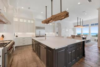Huge Luxury Vacation Home in Miramar Beach - Private Pool and Gulf Views - 1