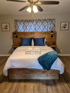 Hot Tub Hideaway near Ste Genevieve - 9