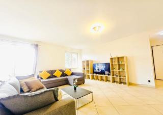 Exclusive 2 bedroom stay in the heat of Luxembourg gare - 2