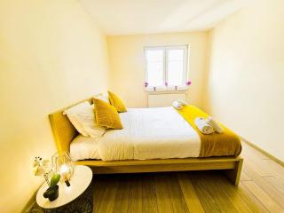 Exclusive 2 bedroom stay in the heat of Luxembourg gare - 3