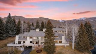 Abode at The Bluffs - 6