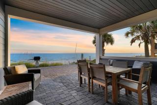 Crystal Clear - Beach Front Property with Private Pool Area, Rooftop Deck & Theater - 9