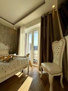 Attractive Room - 6 - 1