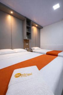 Hotel Madrigal - 8