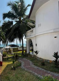 Green Protection Beach House Ghana - 3
