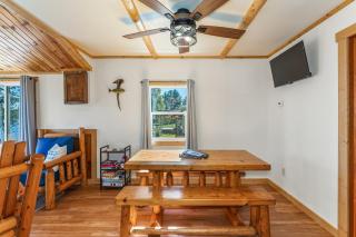 Waterfront Cabin On Full Rec Lake - Sleeps 6 - 1