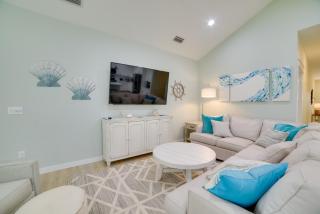 West End Home with Yard Less Than 1 Mi to Beach Access! - 5