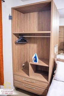 CONFORTO IMBATIVEL - 25 metros do MAR - 2 Quartos com AR CONDICIONADOS SPLIT, Air Fryer, WI-FI, Disney Plus, Star Plus, HBO Max, Guarda Sol, Cadeiras de Praia e Caixa Térmica - 8 pessoas com Muito Conforto - Melhor Localização! - 8