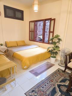 The Golden Glow in Old Quarter - 2