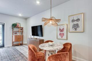 Walk to Biloxi Beach Fun! Chic and Updated Townhome - 4