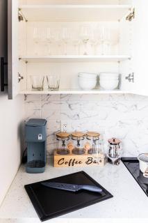 Unbeatable Location with Free Indoor Parking Near NYC - 7