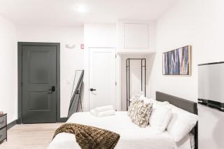 Discover NYC in stylish Studio-25 mins to NYC - 0