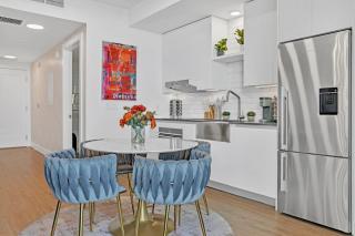 Luxury Miami Skyview with Free Parking - 5