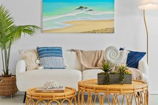 River View Escape Walk to Beach - 9