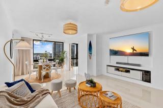 River View Escape Walk to Beach - 8