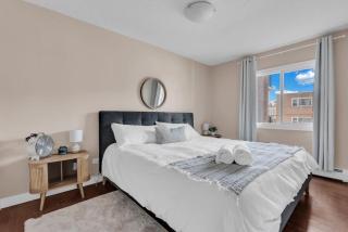 2B 17 Ave King Suite - 9
