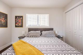 719 Mid-Town Retreat - 3