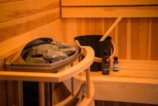 Natur und Architektur Eifel - Ferienhaus für Wellness und Yoga - Bio Designhaus mit Sauna im Vulkankrater - 9