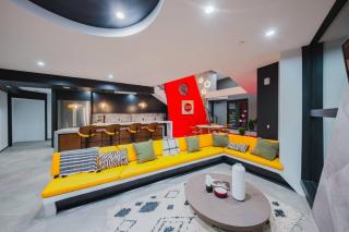 The Aviator Sweeping Ocean Views Above The Clouds - 2