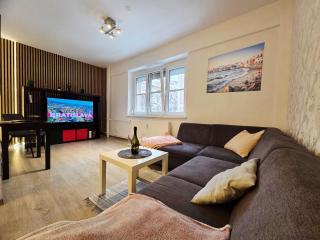 Cozy 2-room apt, Parking nearby - 0