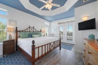 Endless Summer - Home in Prestigious Community with Gulf Views & Secluded Pool Area - 1