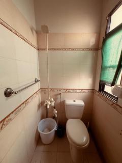 Rosewood Cottage - 9