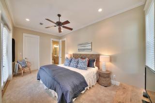 Endless Summer Dream - Cottage Near the Beach with Shared Pool Access - 4