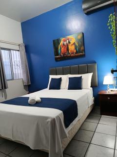 Bedroom 1 · Quarto próximo ao Aeroporto- cama Casal - 0