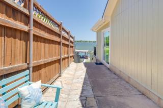 Waterfront Home on Private Lake Granbury Cove - 4