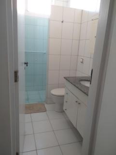 Suíte Ampla com Acesso Privativo - 1