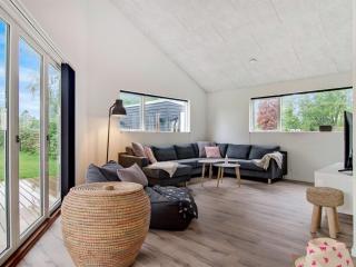 Holiday Home Dorthie - 800m from the sea by Interhome - 5