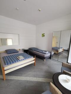 Ferienwohnung-Monteurwohnung-Parkplatz - 3