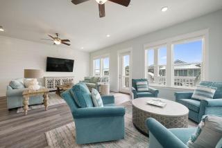 Dusk Til Dune - Vacation Home Near the Beach with Shared Pool - 3