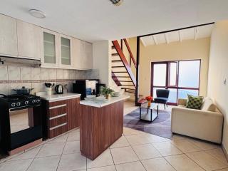 M25 Duplex a media cuadra Embajada de USA - 7