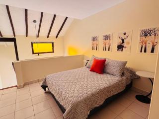 M25 Duplex a media cuadra Embajada de USA - 1