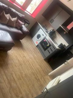 Central 2 Bedroom Apartment - 5