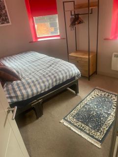 Central 2 Bedroom Apartment - 3