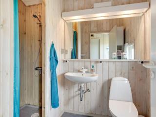 Holiday Home Syni - 500m from the sea by Interhome - 1