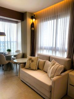 Loft com Projeto de Decoração premiado, com vista Mar Maravilhosa Piscina Academia Rooftop Garagem Lavanderia, na rua mais nobre de Salvador - 3