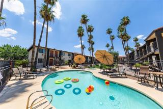 212-Fully Furnished 1BR Suite-Outdoor Pool - 0